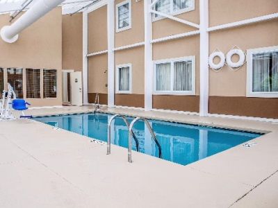 Avon - Hotel Toms River